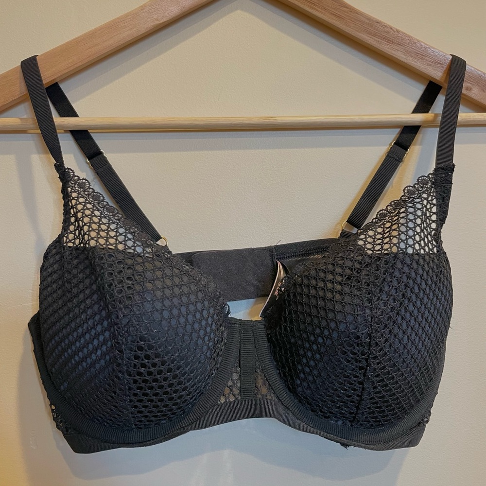 Victoria’s Secret black bra - size 34d
